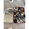 Image 1 : Assorted stones
