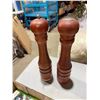 Image 1 : Bristol salt and pepper shakers