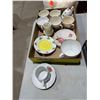 Image 1 : Cups and saucers