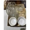 Image 1 : Serving dishes