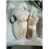 Image 1 : Memory foam slippers size 7/8