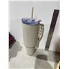 Image 1 : Large travel mug