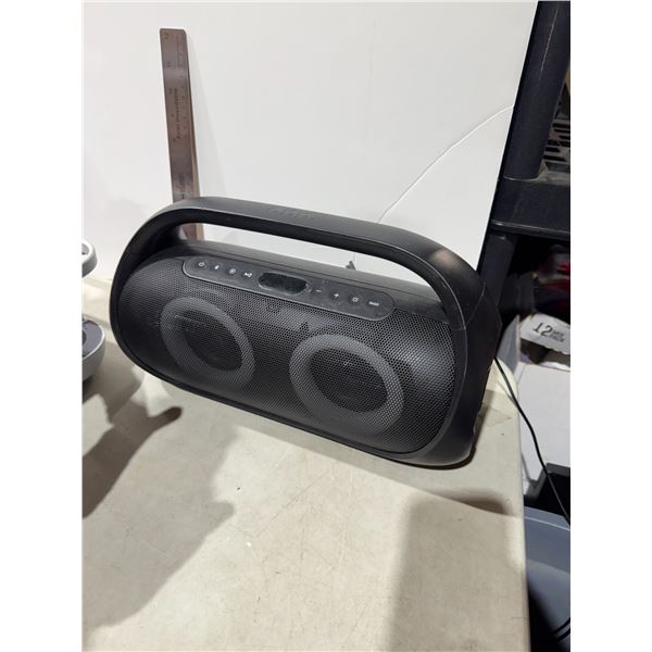 ONN multicolor speaker W/Bluetooth