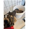 Image 2 : Tool bag, toolbox, hitch, item, etc.