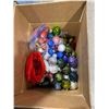 Image 1 : Christmas balls, etc. M