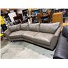 Image 2 : La-Z-Boy two seat couch