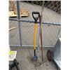 Image 1 : Garden tools