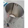 Image 2 : Stainless steel wine keg