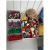 Image 1 : Assorted Christmas decor