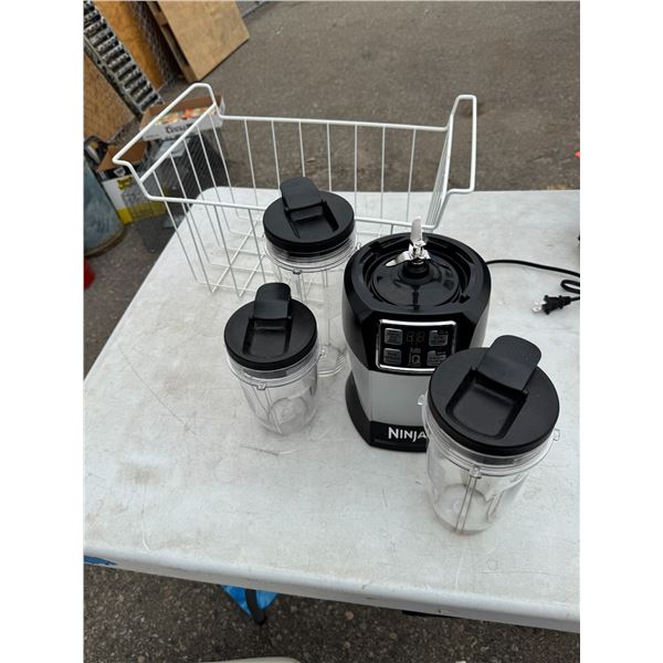 Ninja blender and basket