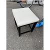 Image 1 : Stool