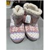 Image 1 : NWT 9–10 slippers