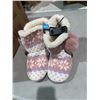 Image 1 : NWT 7–8 slippers