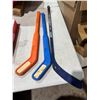 Image 2 : Hockey sticks