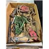 Image 1 : Assorted tools