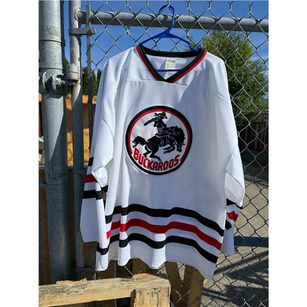 Buckaroos jersey XL