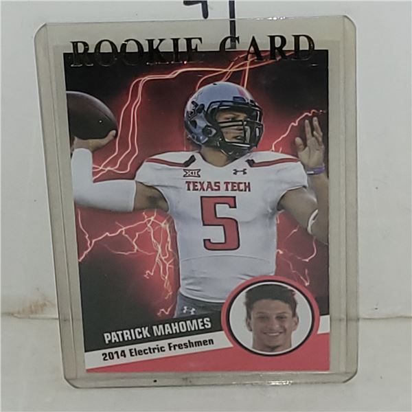 Patrick Mahomes 2014 Electric Freshman Rookie Card