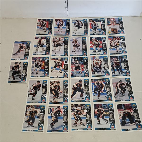 Lot of Vintage Upper Deck Hockey Cards