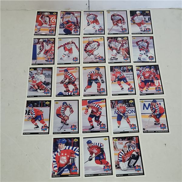 Lot of Vintage Upper Deck Hockey Cards