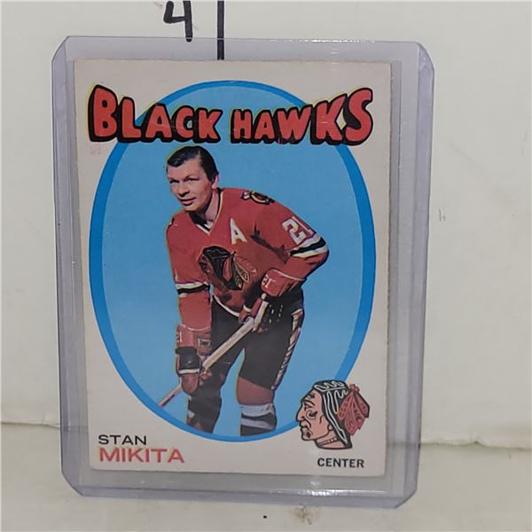 1971-72 Stan Mikita Hockey Card