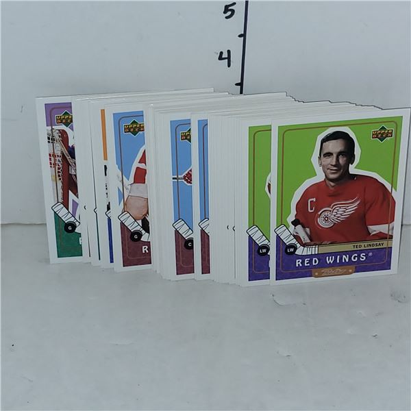 Lot of 39 1999 Upper Deck Retro Hall Of Famers Lot - Top 50 Players of All Time