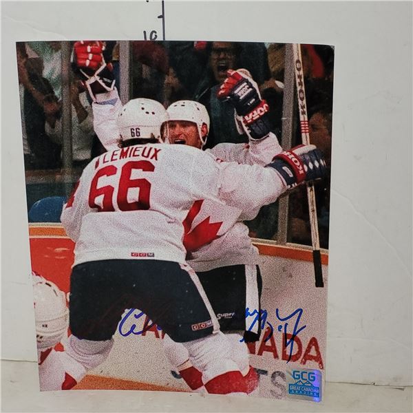 Signed Wayne Gretkzy & Mairo Lemieux Photo w/ COA 8x10