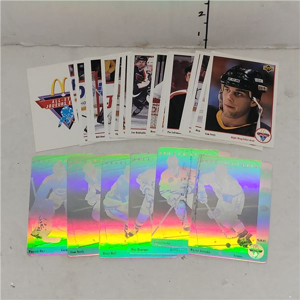 Lot of Vintage Upper Deck Hockey Cards