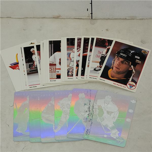 Lot of Vintage Upper Deck Hockey Cards