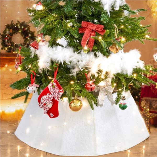 Christmas Tree Collar - White Faux Fur - Includes Light Strip & Clips - New