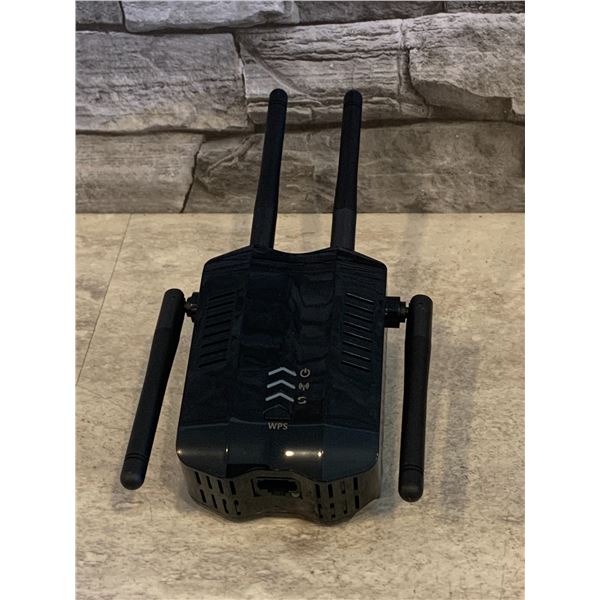 Dual Band WiFi Extender - 1200Mbps - New