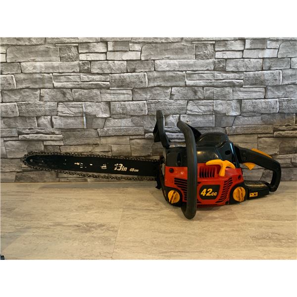 Homelite Chainsaw with Case - 18" - Model #: 4218C