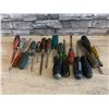 Image 1 : Lot of Assorted Screwdrivers - 18 Pcs - Used