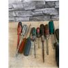 Image 2 : Lot of Assorted Screwdrivers - 18 Pcs - Used