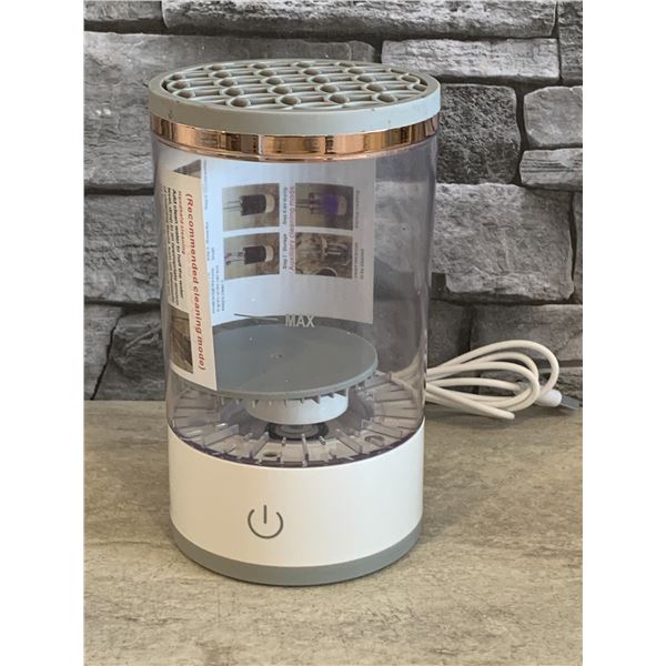 Make Up Brush Cleaner - New