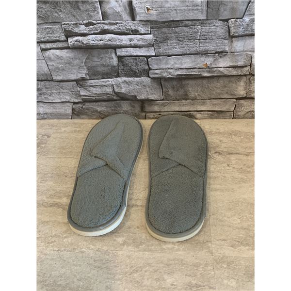 Women's Slippers - Size US 12 - Colour: Grey - 6 Pairs - New