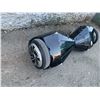 Image 5 : Hoverboard - Not Ridden - Turns On And Moves - No Charger