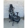 Image 1 : Reclining Hydraulic Gaming Chair With Foot Rest Attached