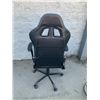 Image 4 : Reclining Hydraulic Gaming Chair With Foot Rest Attached