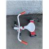 Image 3 : Vintage Red Tricycle