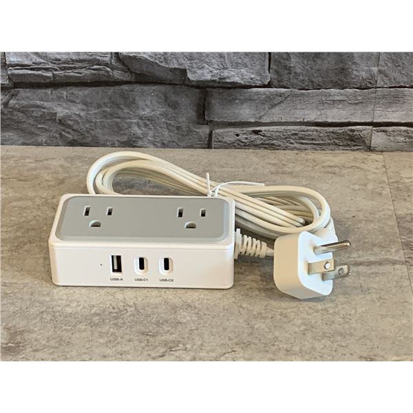 Wentong Surge Protector With USB Charger 5 Ft Extension Cord - New
