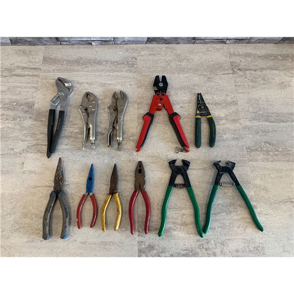 Large Lot of Pliers & Vice Grips - Hand Tools