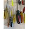 Image 4 : Lot of 30 Assorted Screw Drivers - Philips - Robertson - Flathead