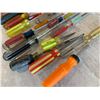 Image 7 : Lot of 30 Assorted Screw Drivers - Philips - Robertson - Flathead