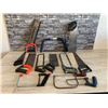 Image 1 : Lot of 13 Smaller Saws