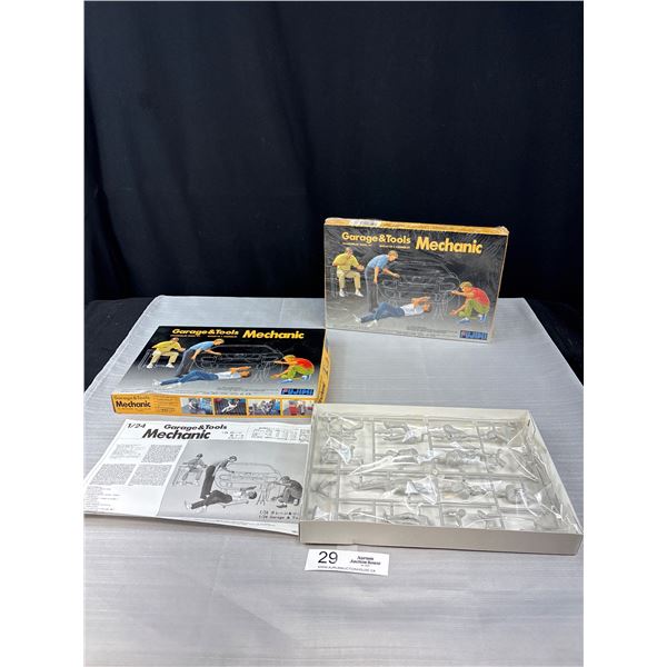 2 Garage Model Kits 1 Sealed 1 Open
