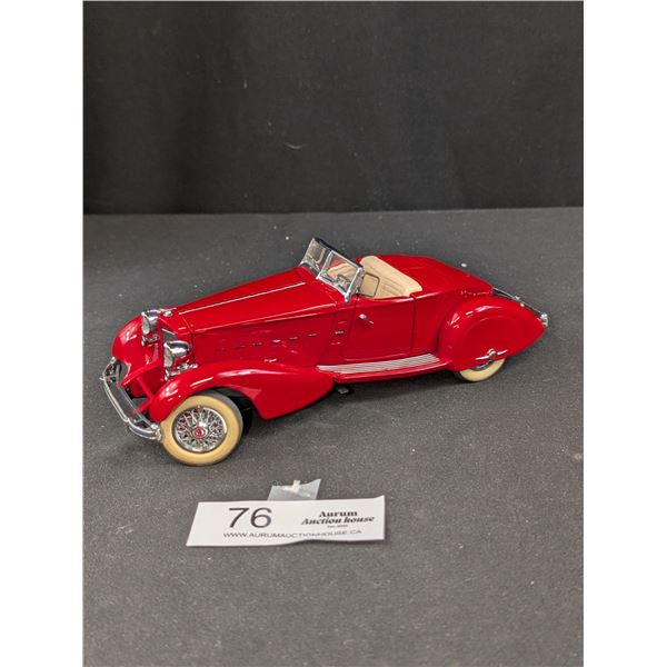 Very Nice Franklin Mint 1934 Pacard in original Box