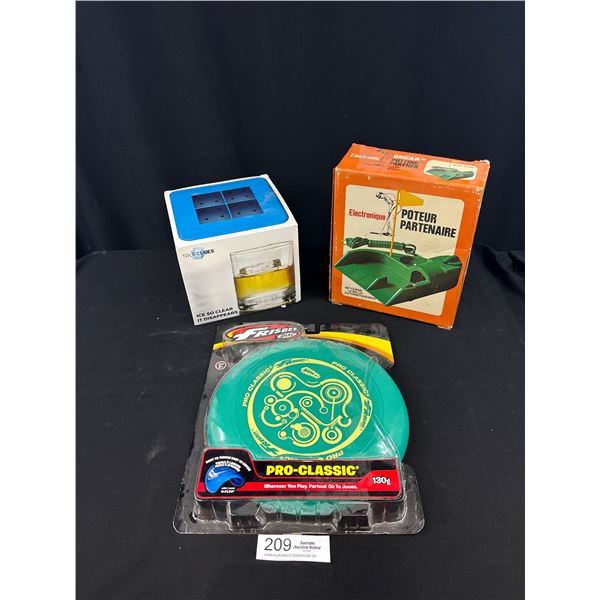 Vintage Putting Partiner in Box + True Cubes and Frizbee Disk in Package