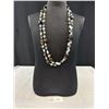 Image 1 : Vintage Double Length Glass Beads Necklace