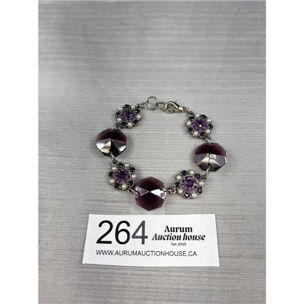 Unusual Vintage Glass w/ Pearls Bracelet