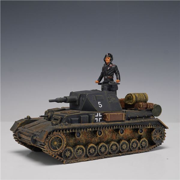 King & Country German Tank, Pzkw.4 with Commander Model
